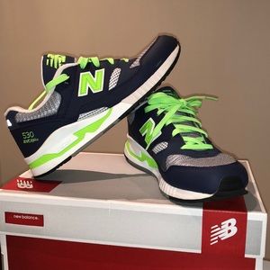New Balance 530 Navy Neon Green